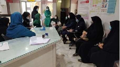  Holding an educational round of gestational diabetes in the delivery block
